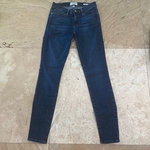 Frame Le Skinny de Jeanne Size 26
